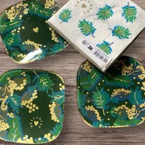 NWT Fragonard Merveilleuse Foret Glass Plates (Set of 3) w/matching serviettes